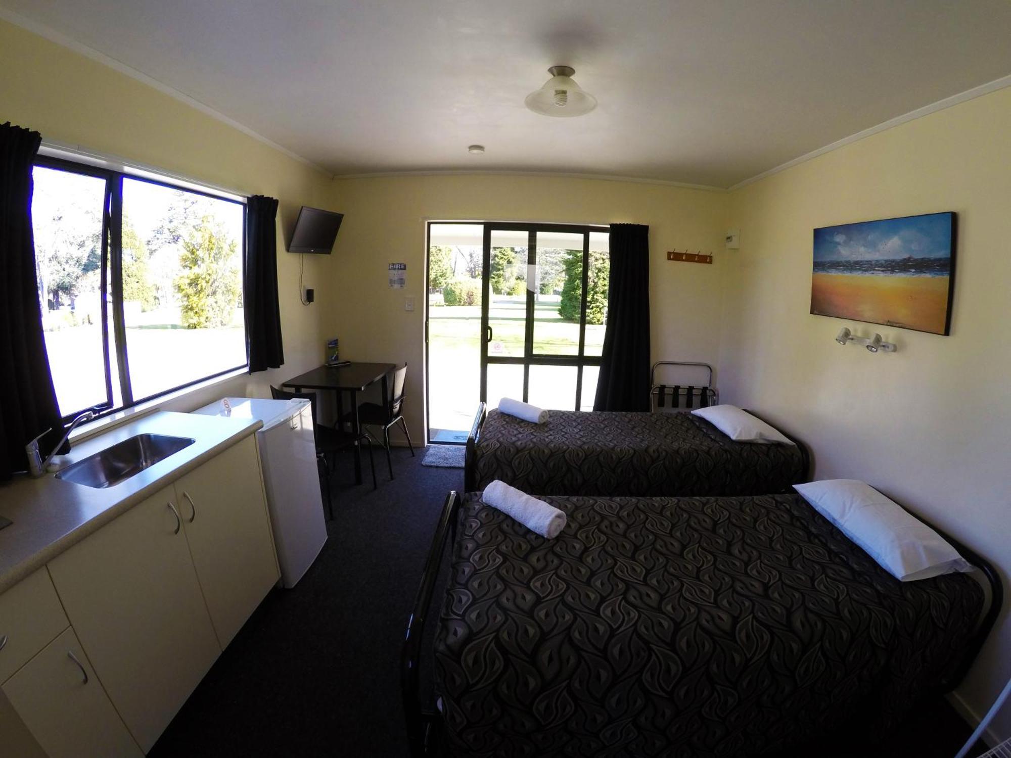 Geraldine Top 10 Holiday Park Room photo