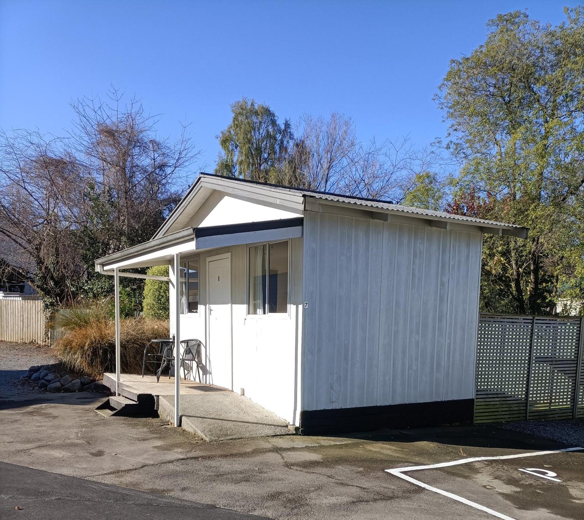 Geraldine Top 10 Holiday Park Exterior photo