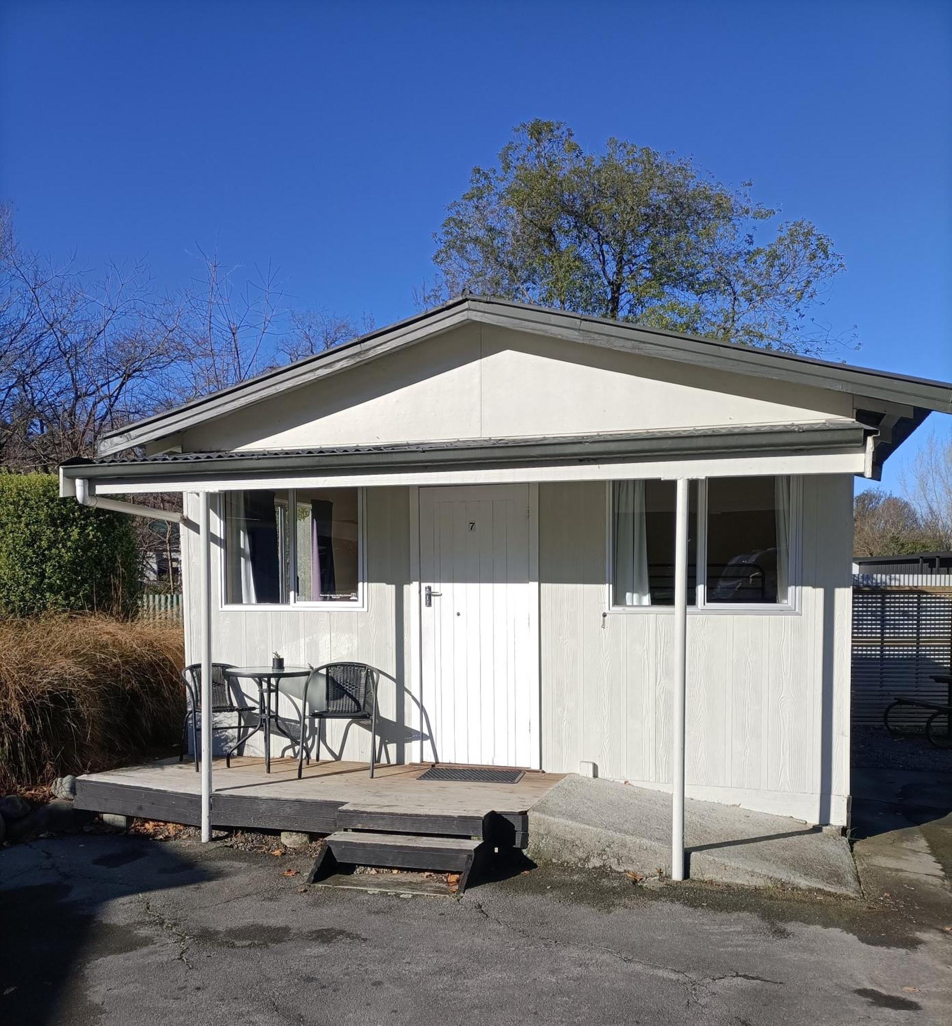 Geraldine Top 10 Holiday Park Exterior photo