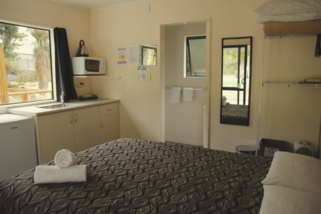 Geraldine Top 10 Holiday Park Exterior photo