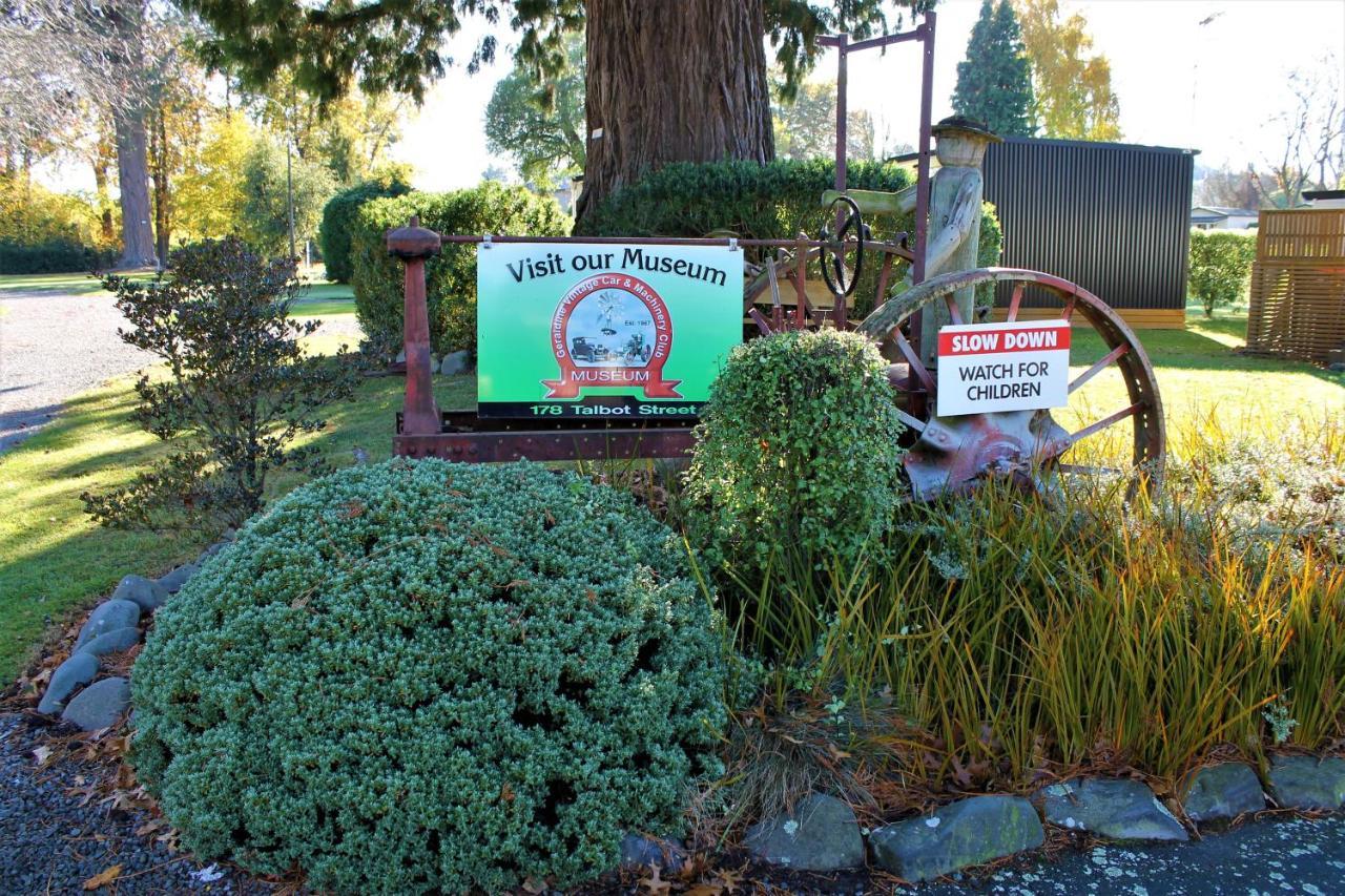 Geraldine Top 10 Holiday Park Exterior photo